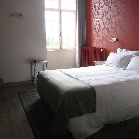 Hotel Du Chateau De Charron